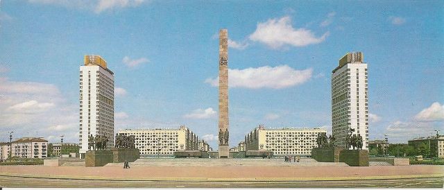 Fotopohlednice - Leningrad - pamtnk hrdinnm obrncm Leningradu / 1980